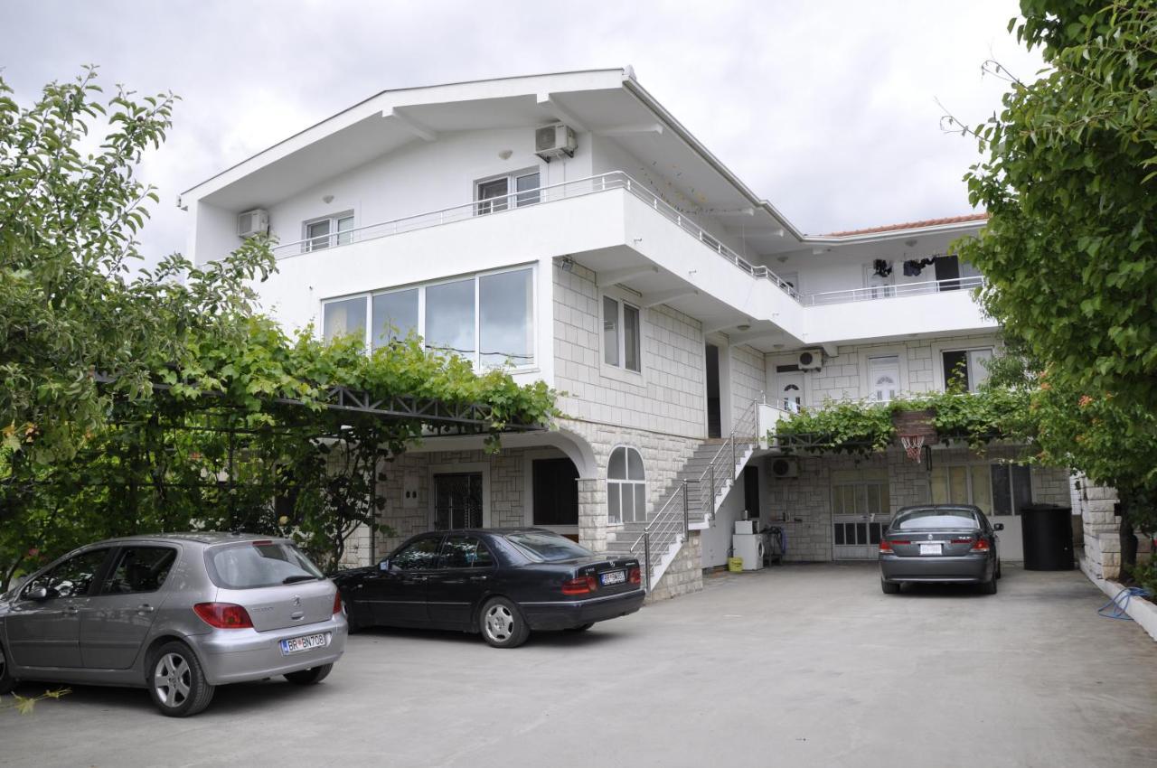 Guest House Lalic Bar Exterior photo